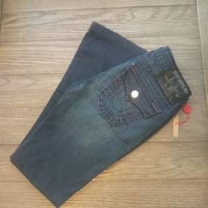 NWOT True Religion Becky Super T jeans size 28